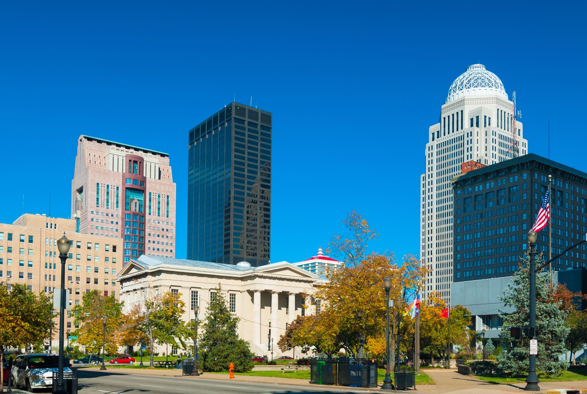 Downtown Louisville skyscrapers and the Louisville Metro Hall building